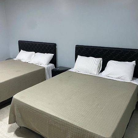 Espana Suites Hotel Ciudad del Este Bagian luar foto