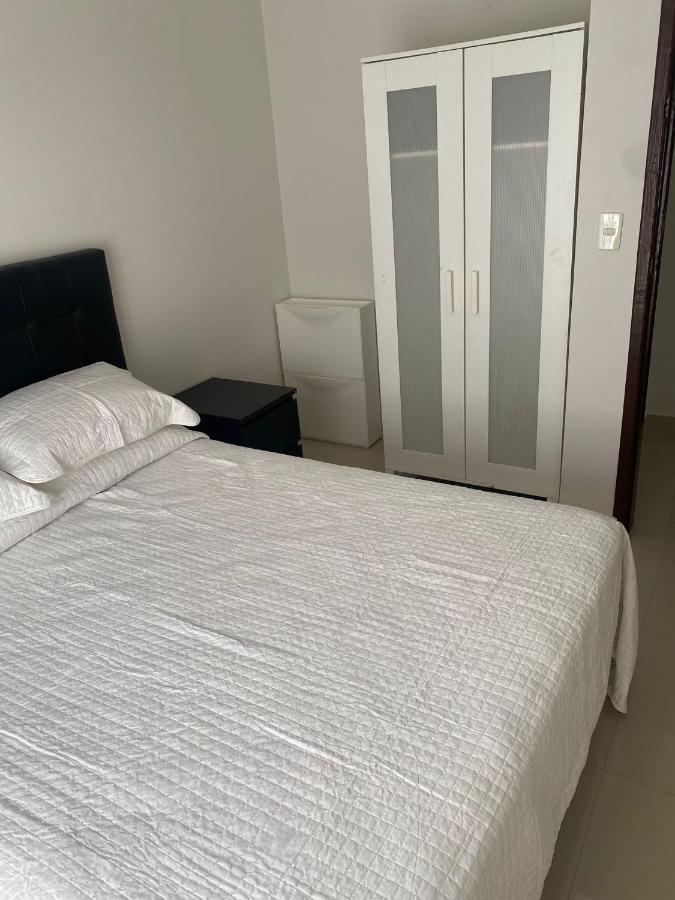 Espana Suites Hotel Ciudad del Este Bagian luar foto