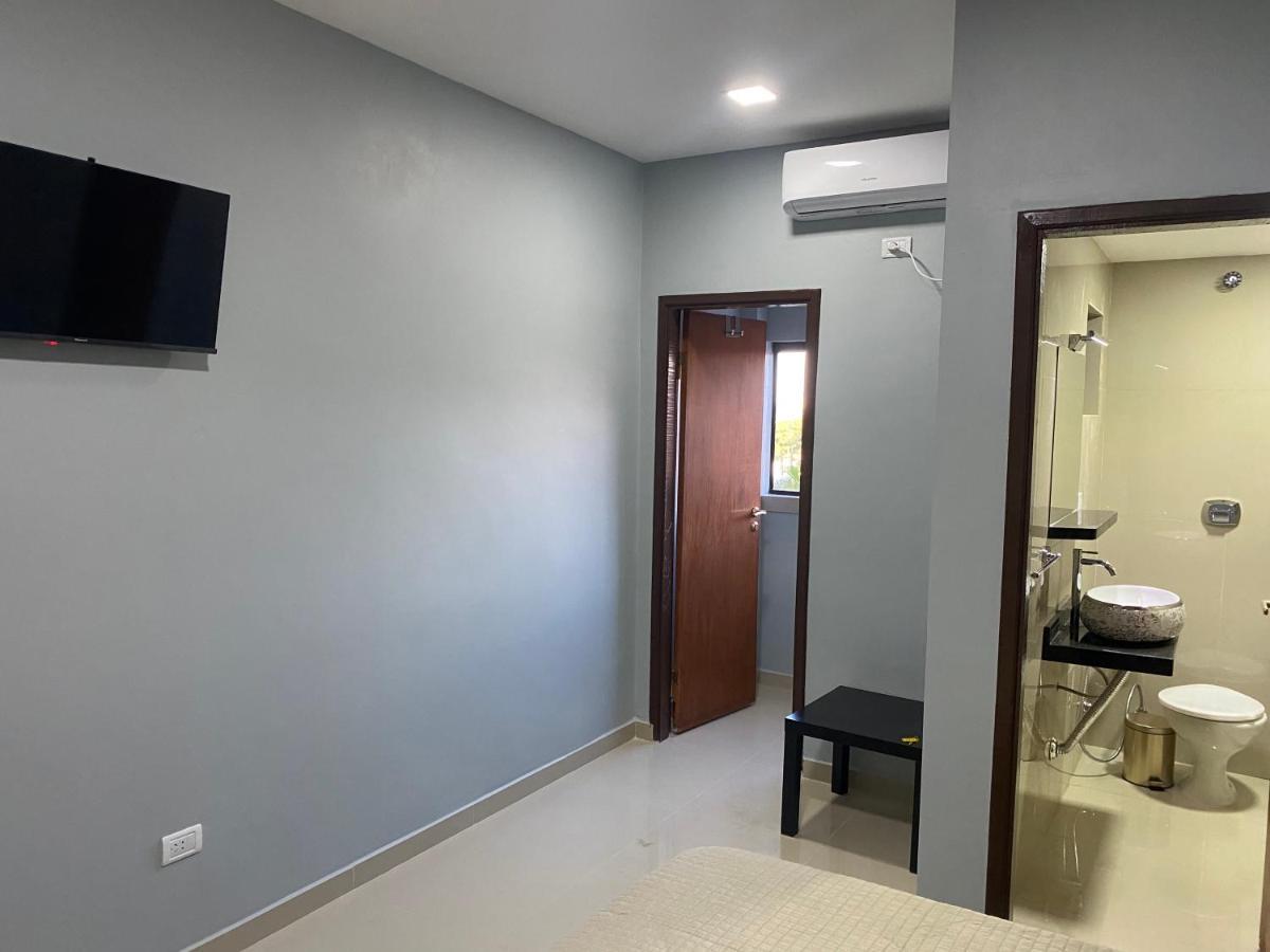 Espana Suites Hotel Ciudad del Este Bagian luar foto
