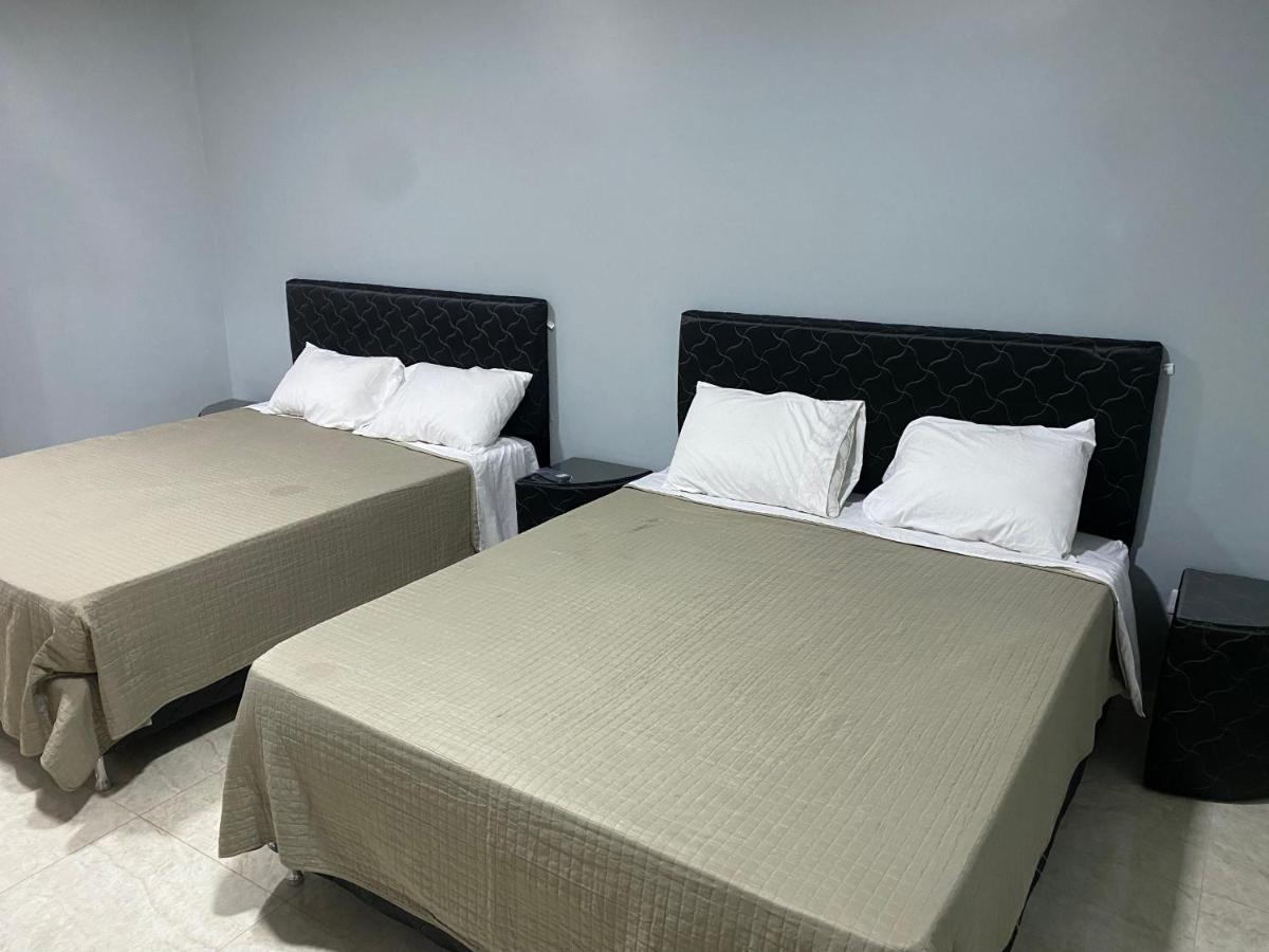 Espana Suites Hotel Ciudad del Este Bagian luar foto